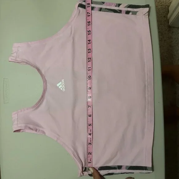 Adidas Essentials Pink Camo Crop - Picture 8 of 9